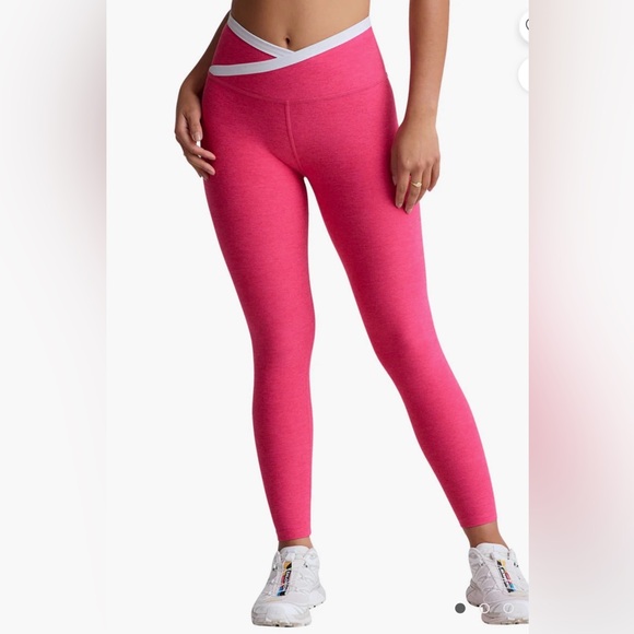 Beyond yoga vivid Pink Women's Active Bralette and Legging Set size small - Picture 3 of 6